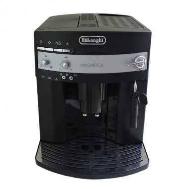 Автоматическая кофемашина для зерен и молотого кофе Delonghi Magnifica ESAM 3000 B кофеварка для дома офиса и кафе с автоматической очисткой и капучинатором Б/У