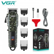 Беспроводная машинка для стрижки волос VGR V-665 Professional аккумуляторная на 7 Вт с LED дисплеем и 4 насадками USB зарядка Камуфляж