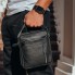 Чоловіча компактна шкіряна сумка через плече Tiding Bag M38-10131A чорна 18×21×7 — месенджер (барсетка) для документів і міста