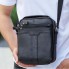 Мужская кожаная сумка-барсетка через плечо Tiding Bag 73957 черная 21×25×6 мессенджер с ремнем и ручкой