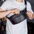 Мужская бананка из натуральной кожи Tiding Bag NM-50358 черная, нагрудная сумка для телефона 25×14×10 см